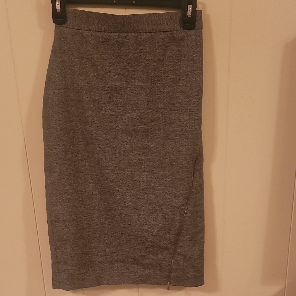 Banana Republic Gray Pencil Skirt Knee-Length Workwear